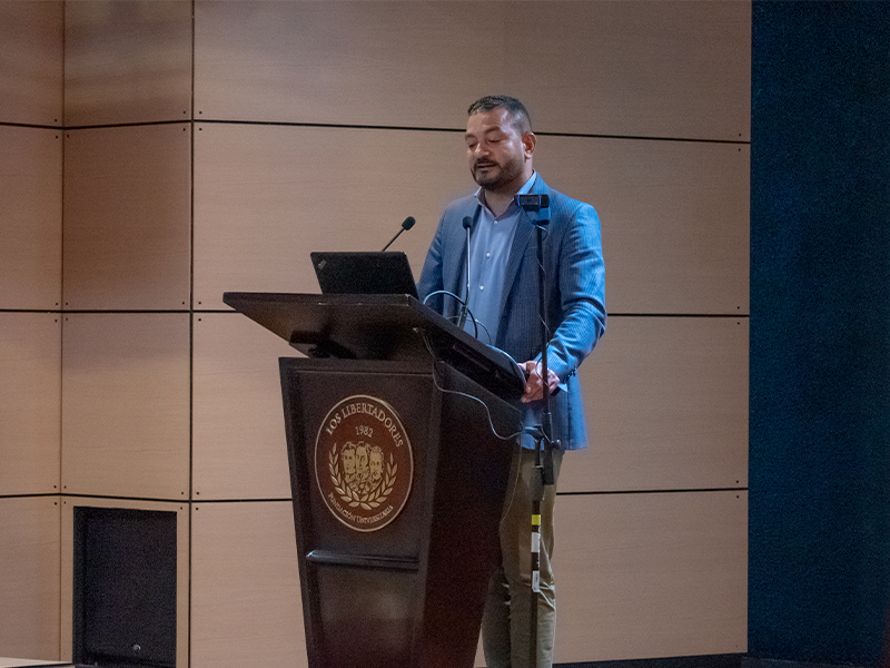 Álvaro Mercado, decano de la Facultad de Ciencias Economía, Administrativas y Contables