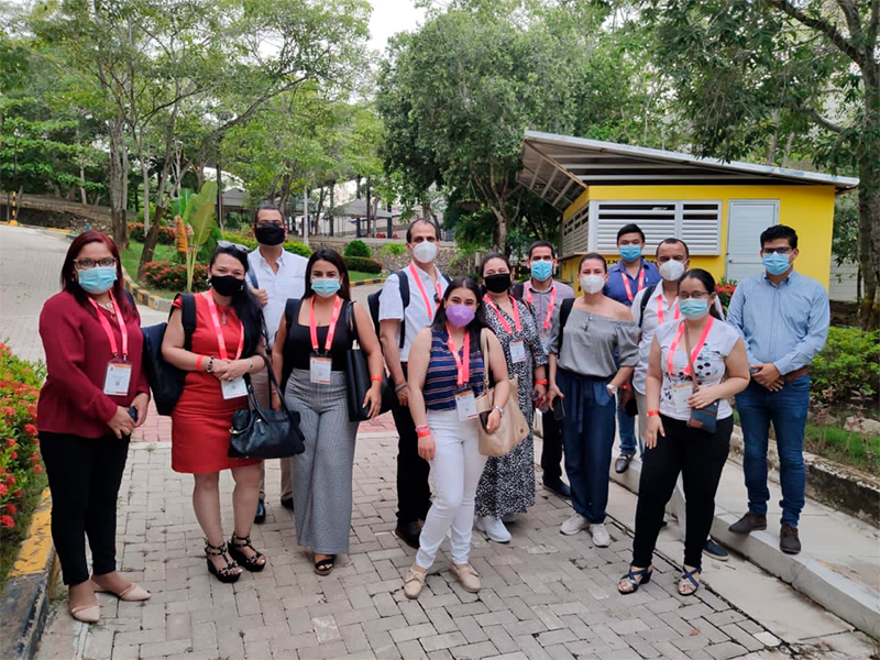 Equipo de Los Libertadores presente en el EIEI ACOFI 2021 que se celebró en Cartagena