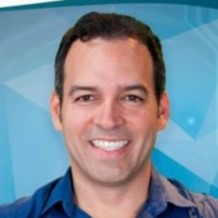 Germán Alberto Gallego Trujillo es una de las pares designadas por el Consejo Nacional de Acreditación, visitará a los libertadores para renovar la acreditación del programa de Comunicación Social - Periodismo.