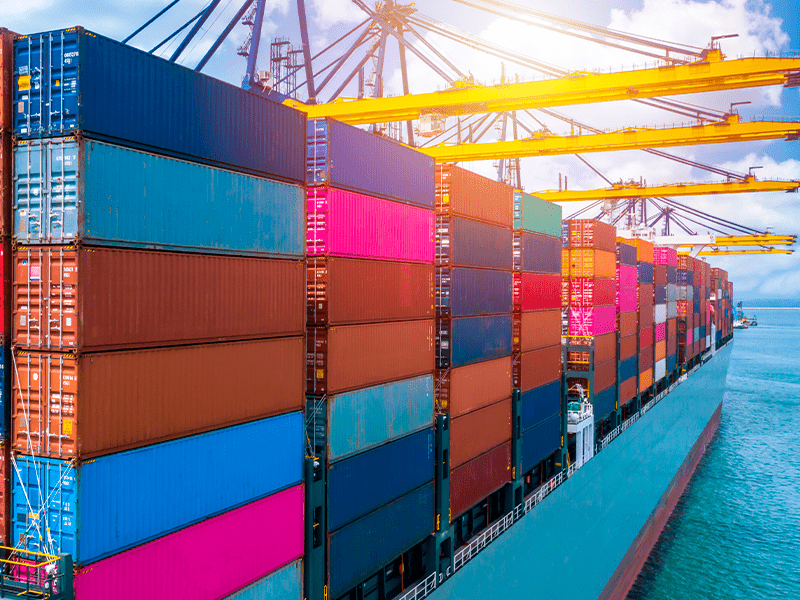 La falta de buques y contenedores ha empeorado la crisis en las cadenas de suministros