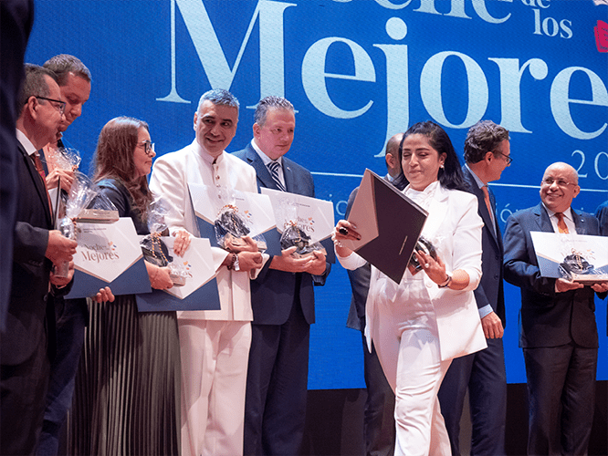 Los Libertadores recibe oficialmente Acreditación Institucioal de Alta Calidad en La Noche de los Mejores_5