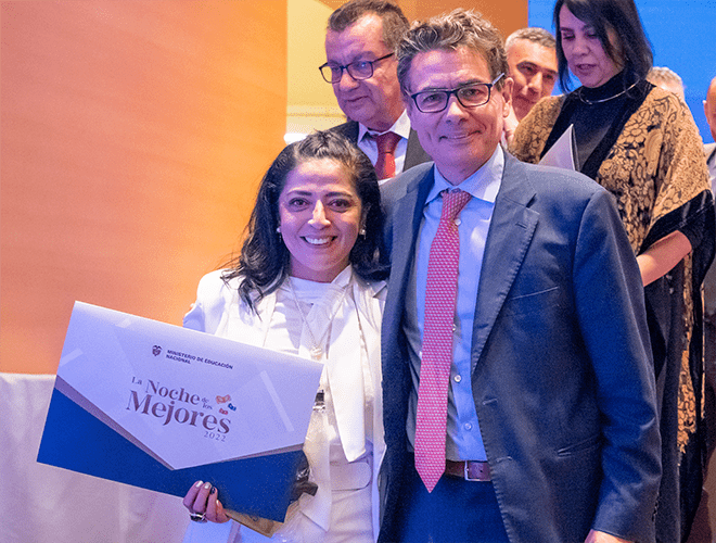 Los Libertadores recibe oficialmente Acreditación Institucioal de Alta Calidad en La Noche de los Mejores_8