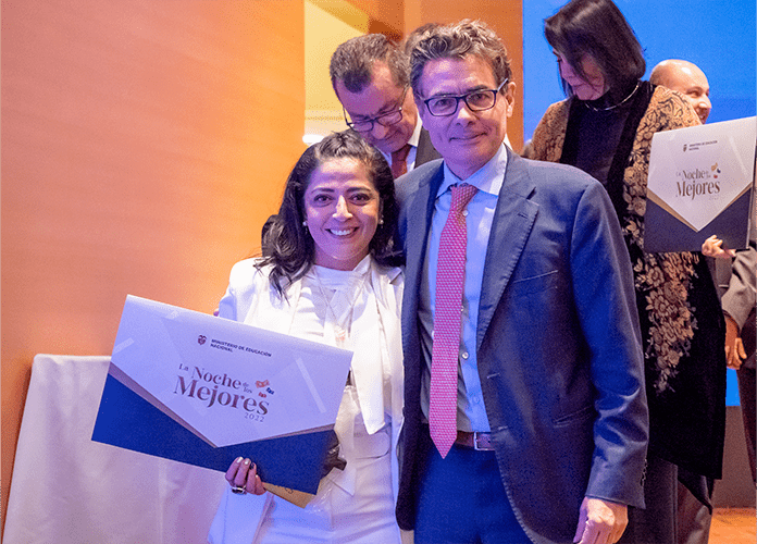 Los Libertadores recibe oficialmente Acreditación Institucioal de Alta Calidad en La Noche de los Mejores_9