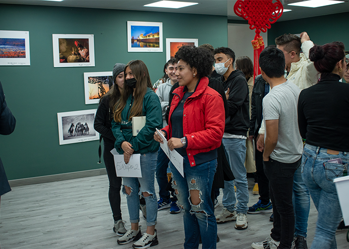 Relanzamiento Biblioteca Primer dia_19